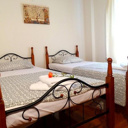 Cosy And Comfortable Apartment In The City Center Atenas Exterior foto