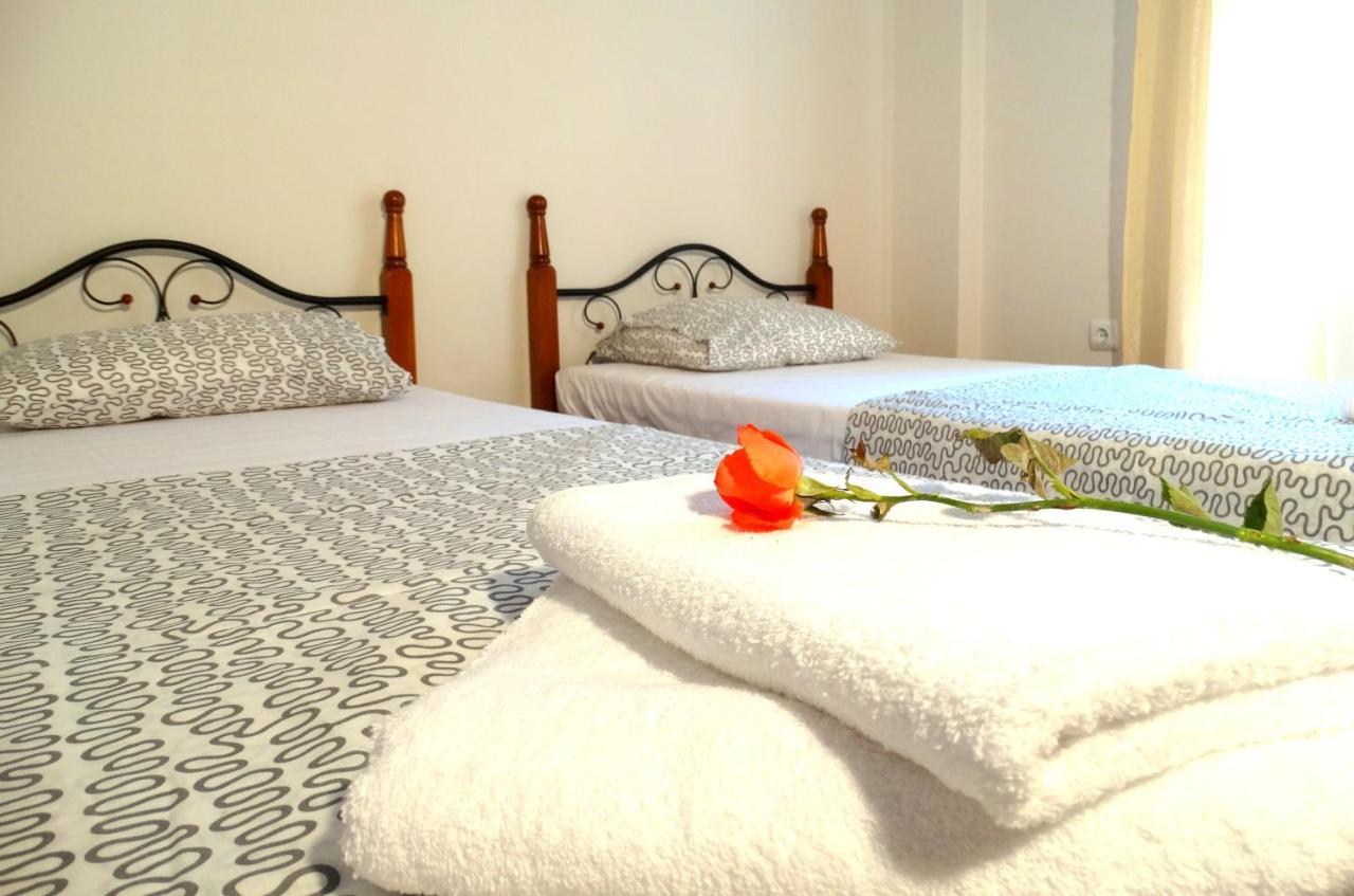 Cosy And Comfortable Apartment In The City Center Atenas Exterior foto