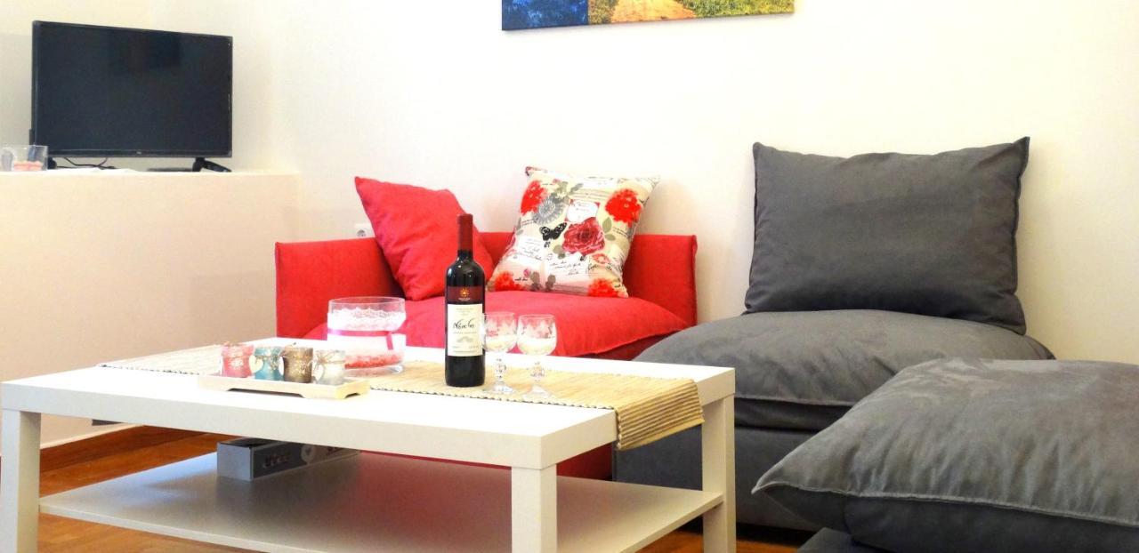 Cosy And Comfortable Apartment In The City Center Atenas Exterior foto