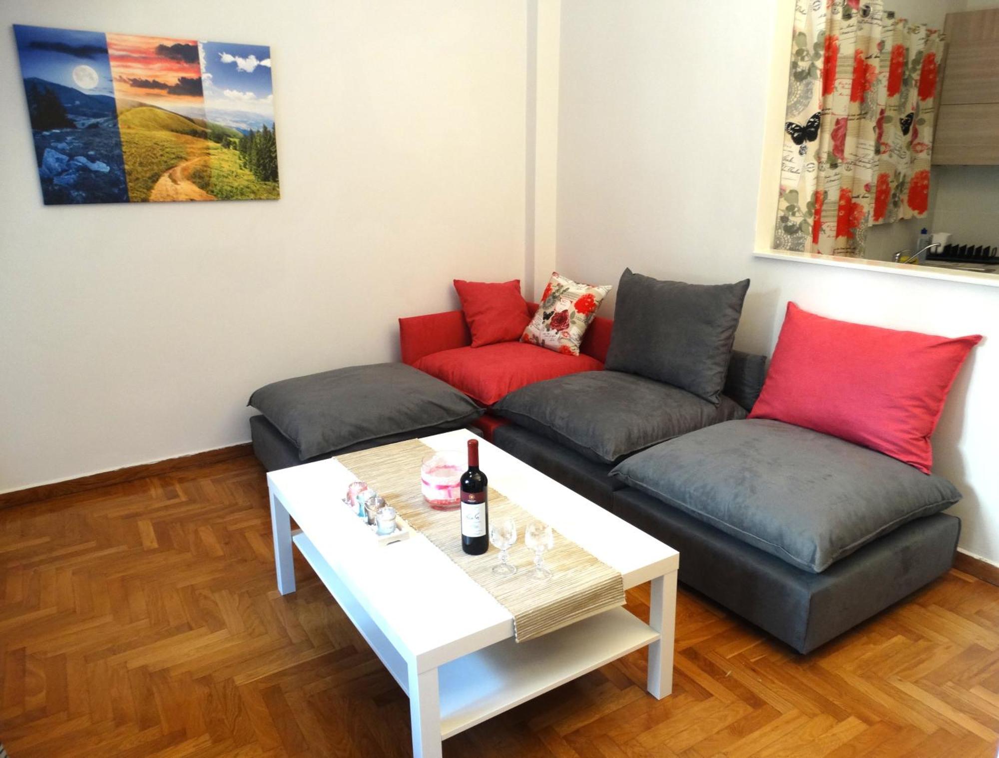Cosy And Comfortable Apartment In The City Center Atenas Exterior foto