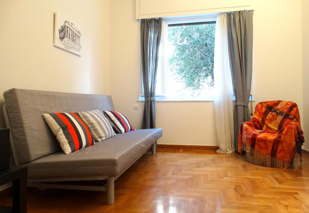 Cosy And Comfortable Apartment In The City Center Atenas Exterior foto